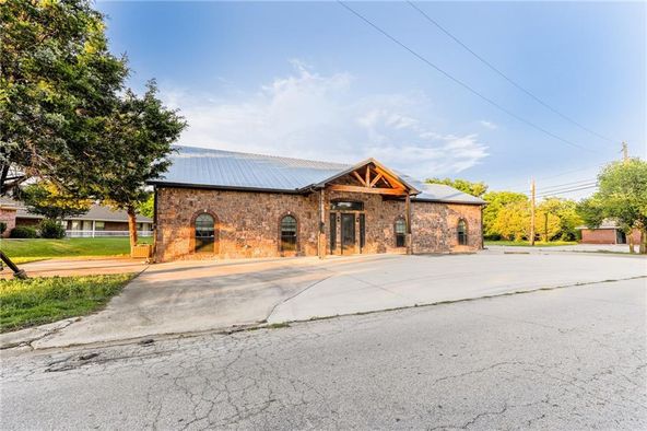 1300 London, Bowie, TX 76230